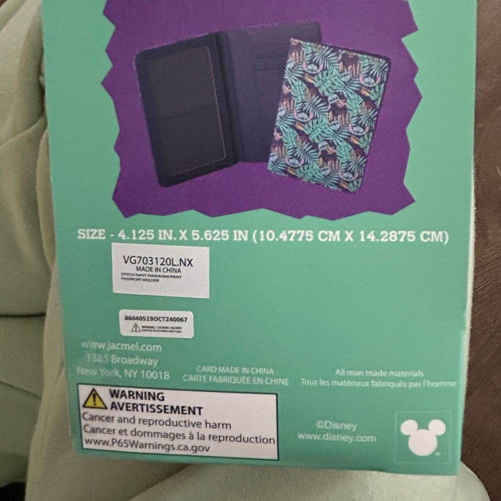 Disney Stitch Tropical Leaf Passport Cover - Picture 2 of 3